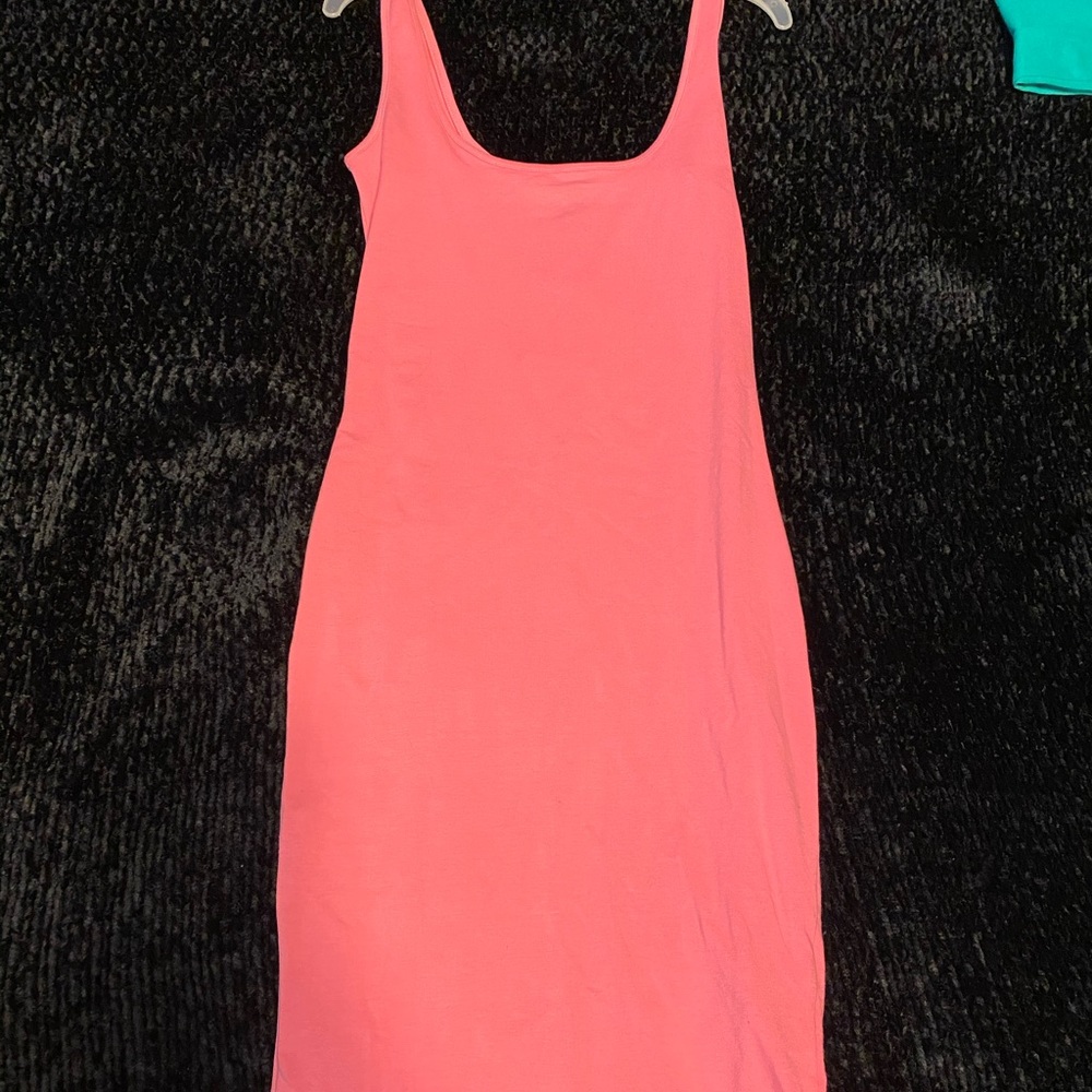 Forever 21 bodycon pink midi dress